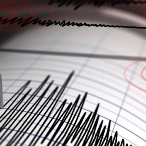 balikesir sindirgida 61 buyuklugunde deprem10un uzerinde bina yikildi 42hrfAxa