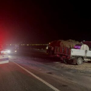 karsta uc arac carpisti bir olu uc yarali 9y3RNBkQ