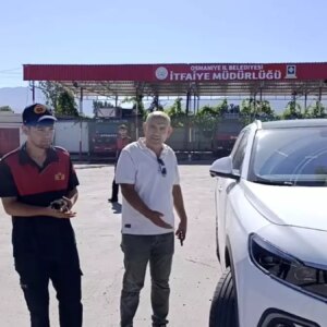 osmaniyede elektrikli otomobilin bagajinda mahsur kalan 5 kedi yavrusu kurtarildi eVEcOF1a