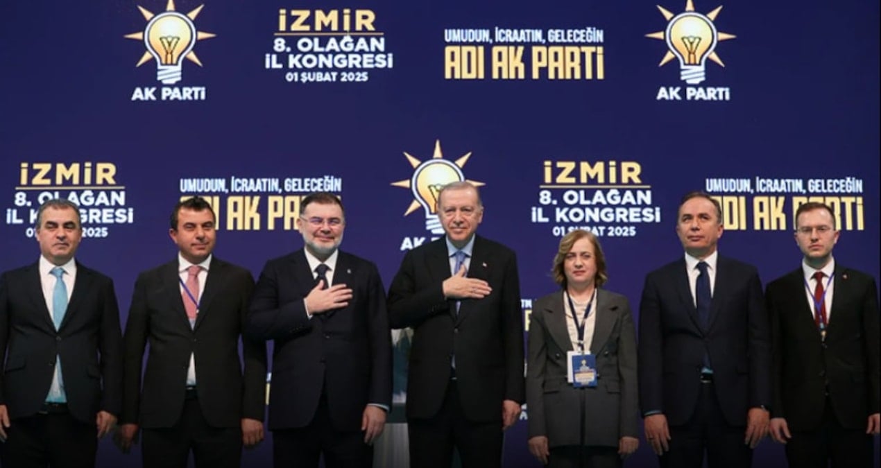 akpde istifa ve gorevden alma dalgasi izmire sicradi h4uE8VM3