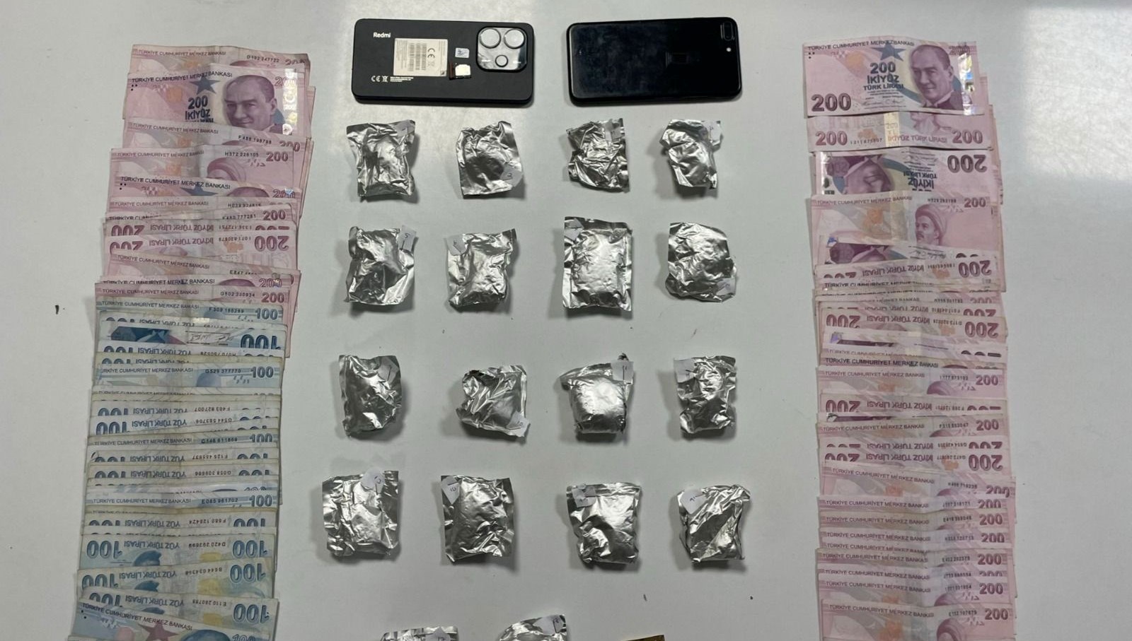 sislide aracinda uyusturucu bulunan kisi tutuklandi wPgCxQju.jpg