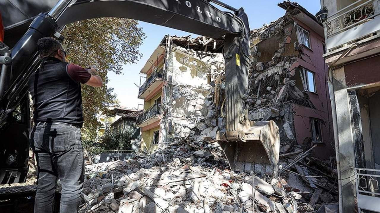 balikesirin sindirgi ilcesi afet bolgesi ilan edildi f64H8TWN.jpg