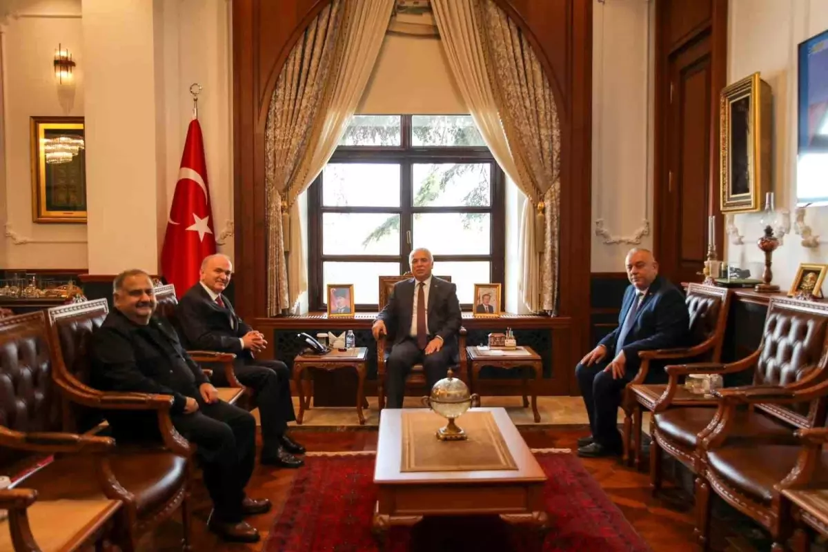 duzce heyeti trabzonda onemli ziyaretlerde bulundu lHI4fa1D.jpg