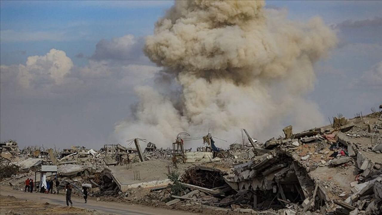 İsrail, Gazze Şeridi’nin çeşitli bölgelerini bomba yağmuruna tuttu!