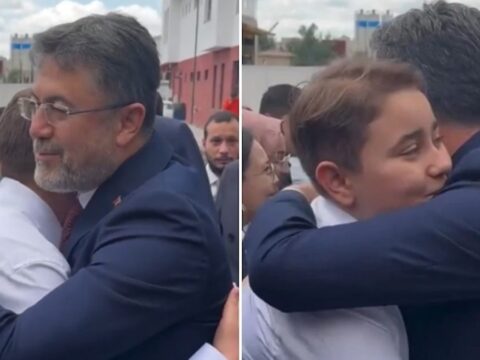 Bakan Yumaklı’nın Fenerbahçeli çocukla diyaloğu dikkat çekti