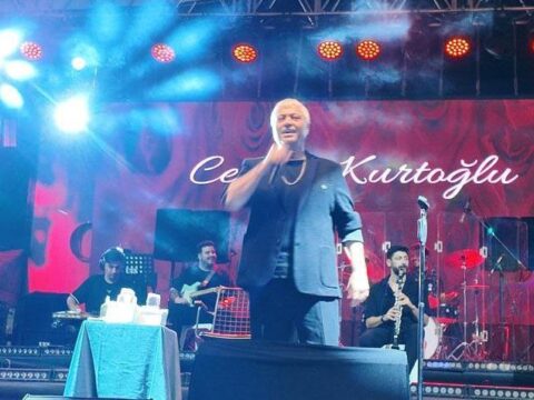 50 bin kisi akin etti cengiz kurtoglu gedizi salladi gLIswEwi
